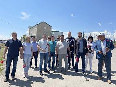 Память участников Великой Отечественной войны из Баяндаевского района почтили депутаты ЗС